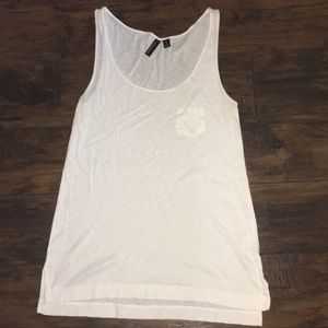 White tank top w/ pocket